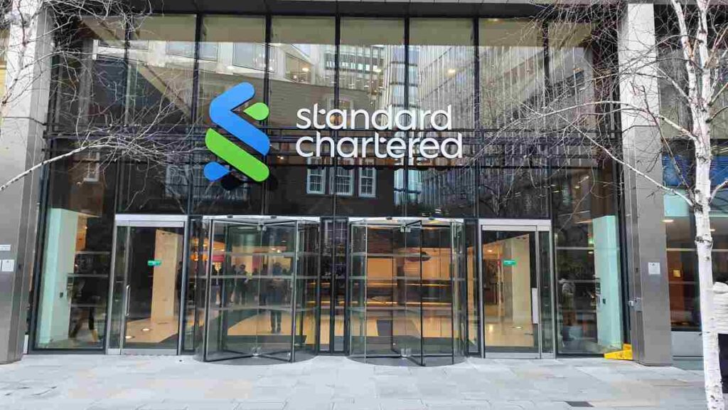  Standard Chartered