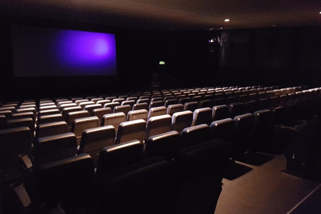 ODEON Luxe Holloway (cinema hall)