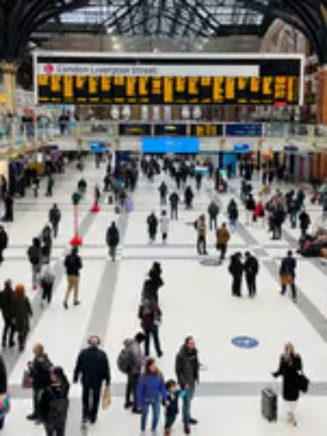 Suspicious Package Prompts Liverpool Street Evacuation