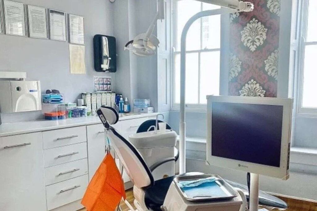 1 King's Dental (Soho)